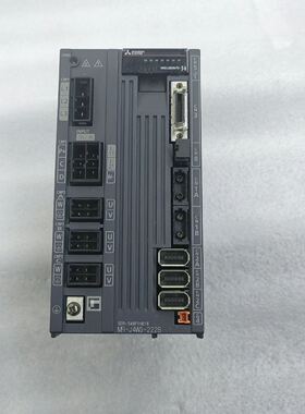 MR-J4W3-222B伺服驱动器拆机，成色不错，带