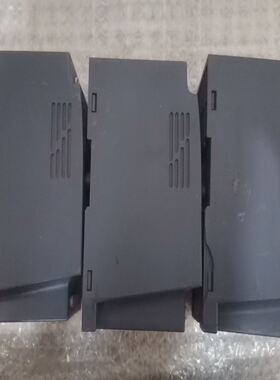 YUKONG变频器3个，型号YK100-T4-1R5G，