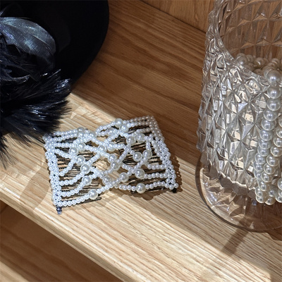 属于妈妈那个年代的珍珠小发卡~ 不规则珍珠百变盘发发梳发扣