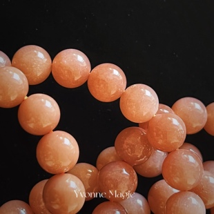 塞勒涅的礼物 巴西进口收藏级橙月光手链|YvonneMagic