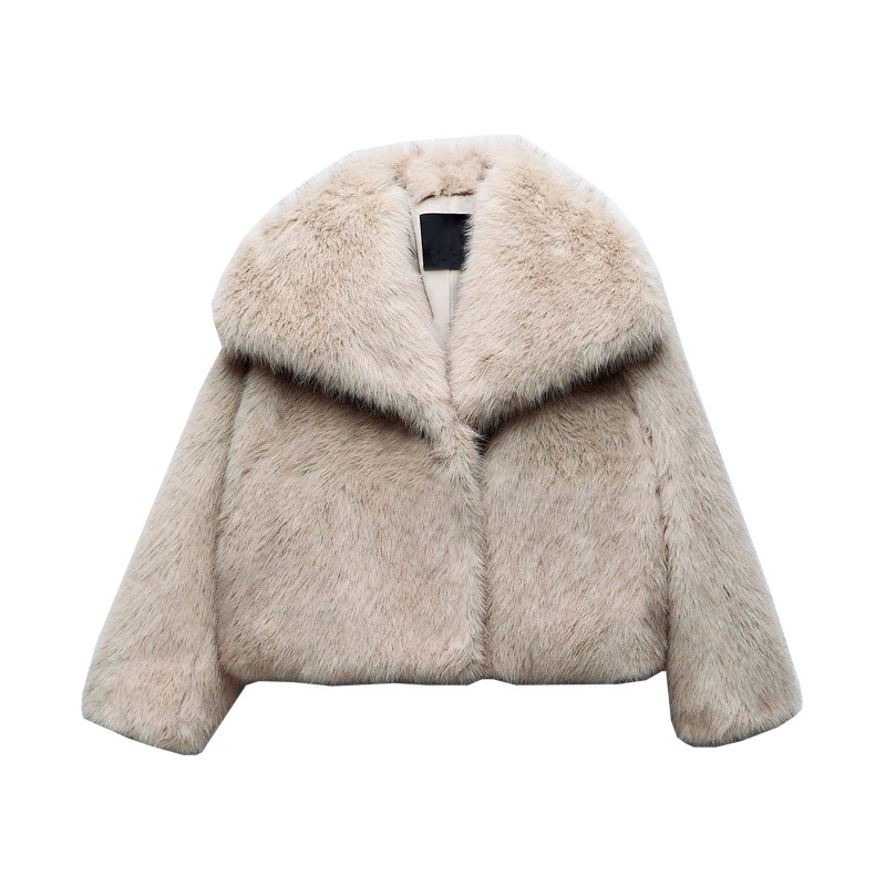 Zara Ecru Short Faux Fur Jacke