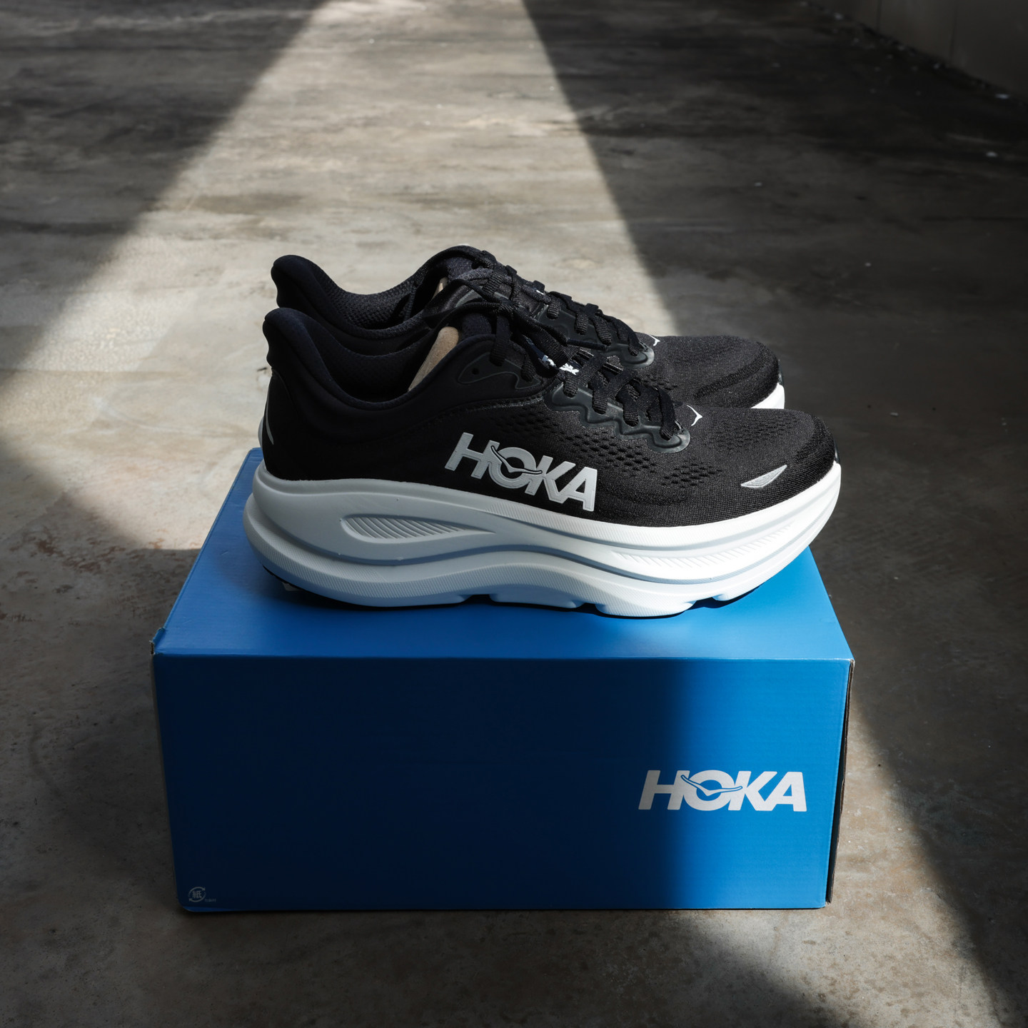 HOKA邦代9公路缓震轻盈跑步鞋图片