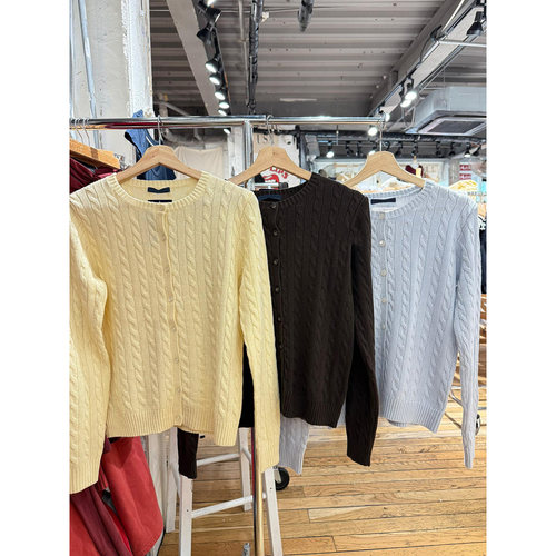 BM新款麻花圆领纯色针织开衫