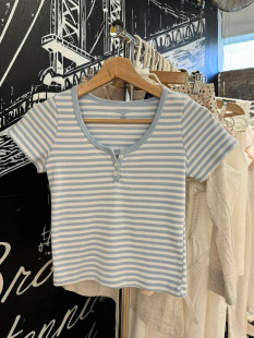 Brandy BM官网蓝白条纹三粒扣短袖T恤女bm新款小清新修身显瘦上衣
