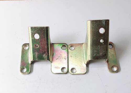 金杯海狮厦门金龙YC4FB90发动机支架机脚支架4F90
