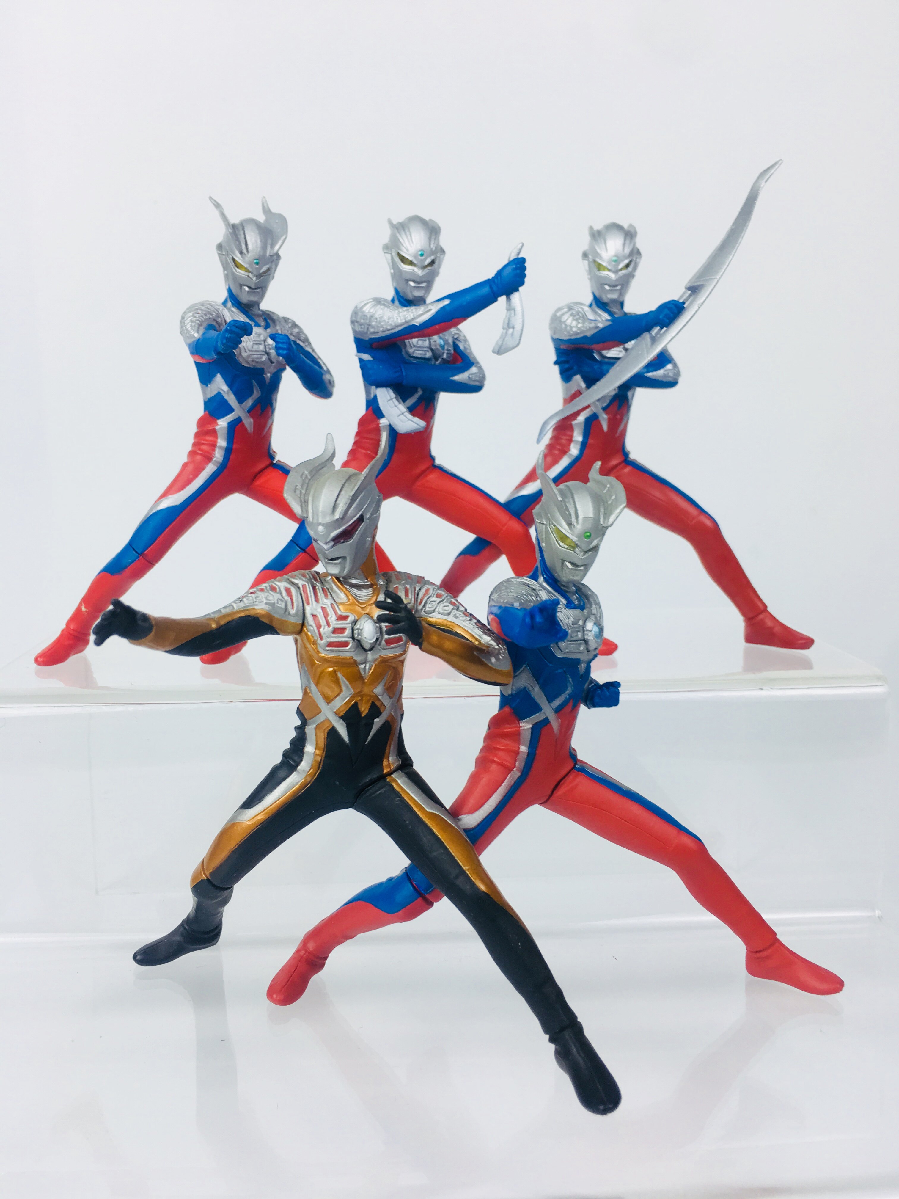 万代正品赛罗奥特曼盒蛋 赛罗奥特曼扭蛋 hds 创绝赛罗12厘米左右