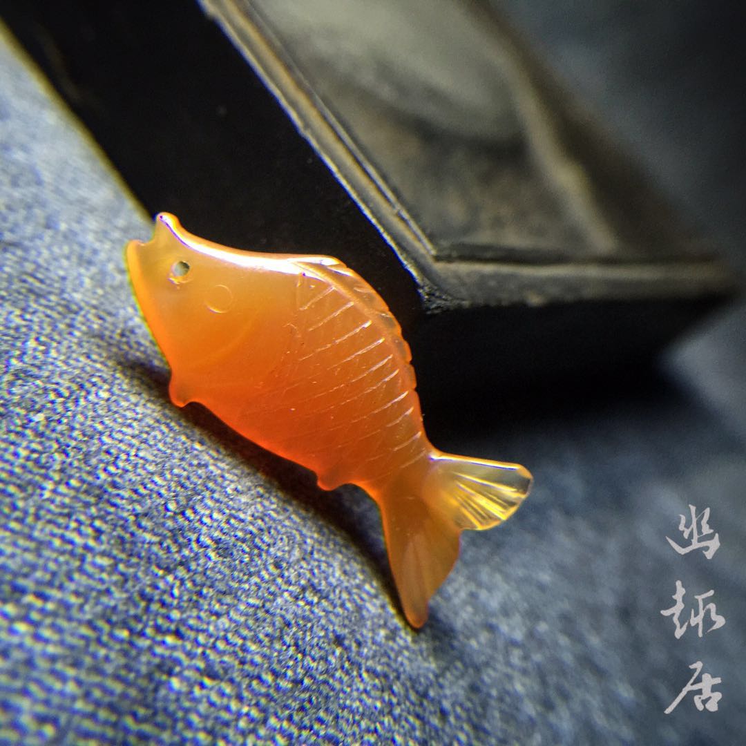 【幽趣居】创汇时期红玛瑙鱼手工雕件吊坠手串项链diy配件老珠子