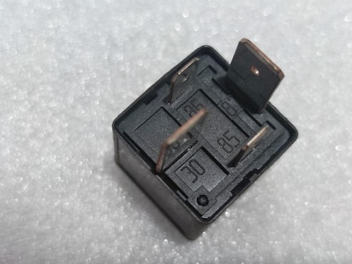 东风风行菱智景逸保险丝盒继电器