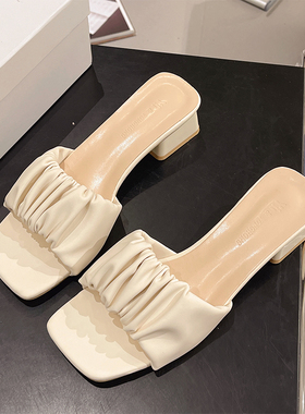 温柔仙女风2凉拖鞋夏46401季穿2女04外年新款时尚中粗跟配裙子一