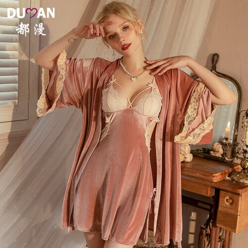 Beautiful chest lace camisole nightgown autumn and winter go