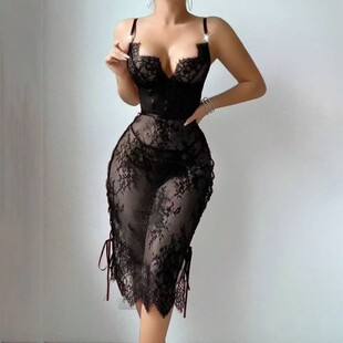 Lace-cutout black long dress, tight-fitting hip-hugging sedu