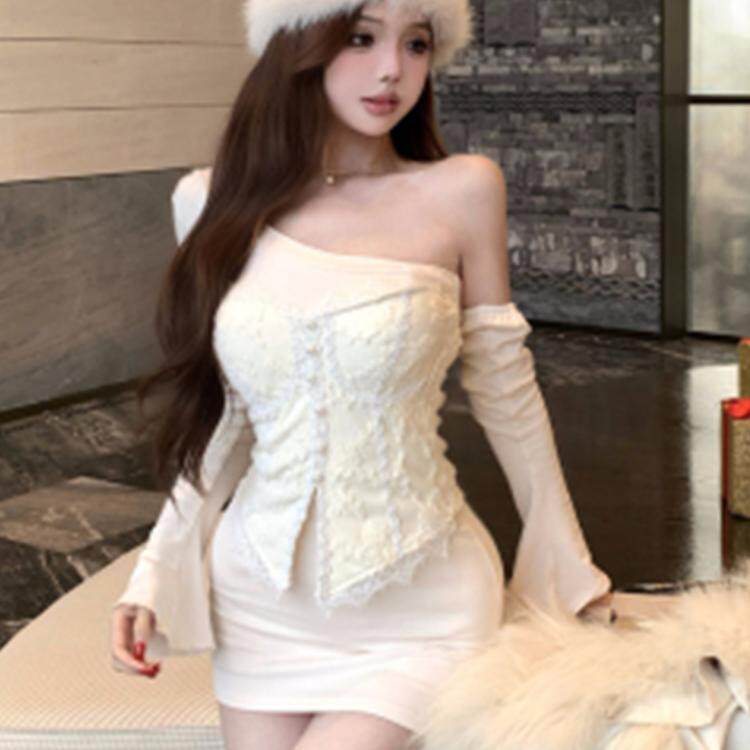 网红风性感名媛露肩抹胸连衣裙女冬季新款修身气质背心叠穿两件套