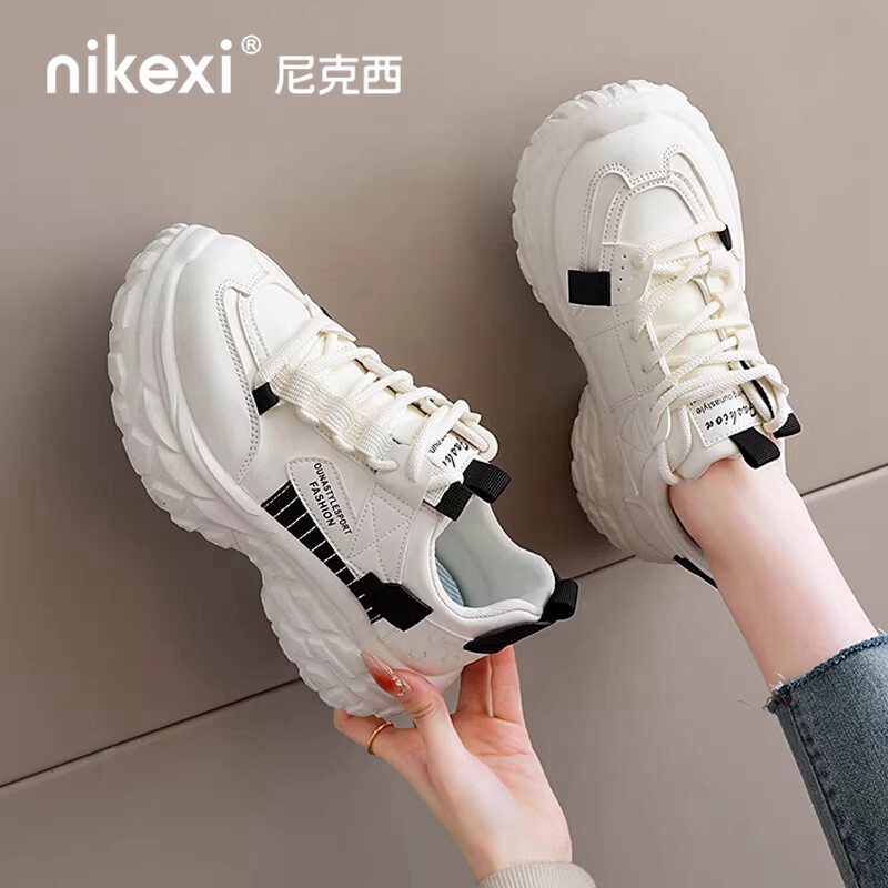 厚底增高老爹鞋女款2026新款春季轻便舒适透气防滑旅游户外登山鞋