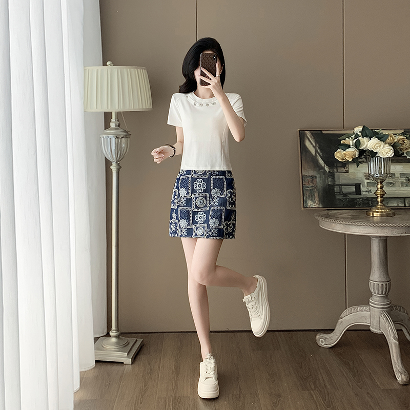 气质高端时尚套裙女2025夏季修身正肩短袖T恤复古高腰短裙两件套