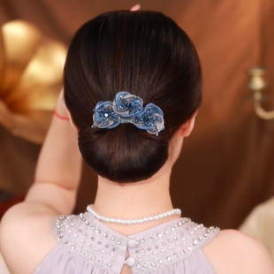 蓝色花清冷万能盘发器丸子头懒人神器扭扭夹子后脑勺发夹2024头饰