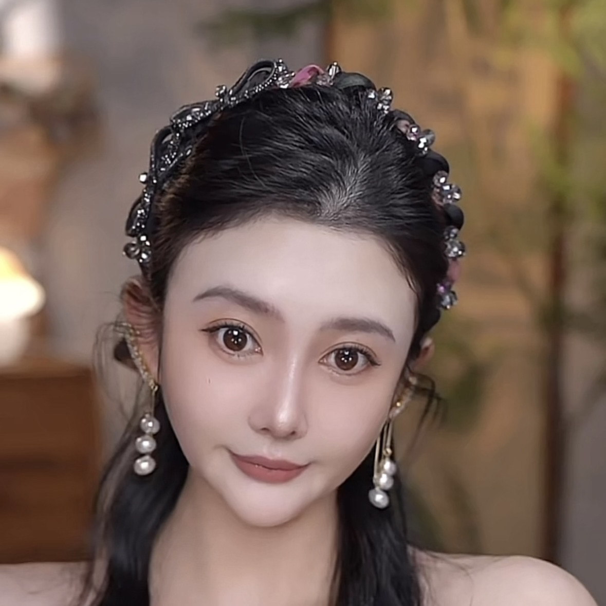 高级感蝴蝶结设计款发箍高颅顶压发发卡百搭优雅水晶头箍2025新款