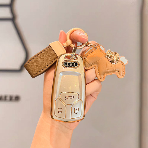 适用奥迪a4l钥匙套q5l专用a5壳q7女a6l车S5/4包SQ5扣RS4/2025新款