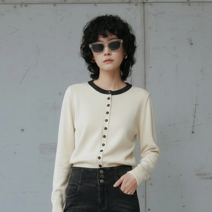 拼色圆领开叉宽松毛衣针织衫 25冬绵羊毛时尚 女 商场同步 N599