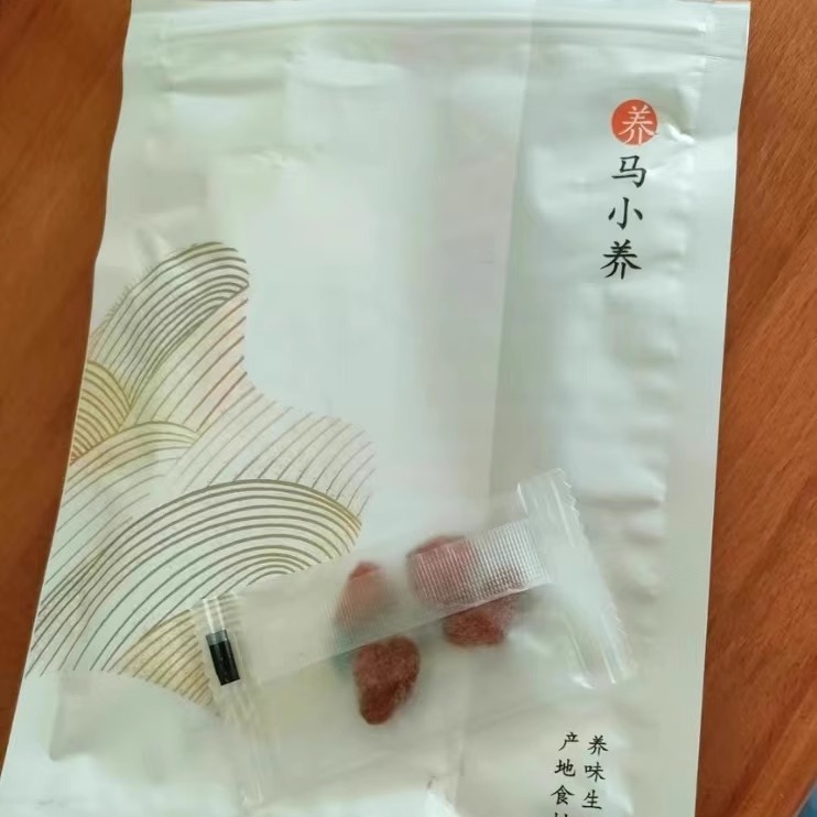 马小养奶油小草莓干山东特产软糯Q弹整颗果肉厚实酸甜独立包装