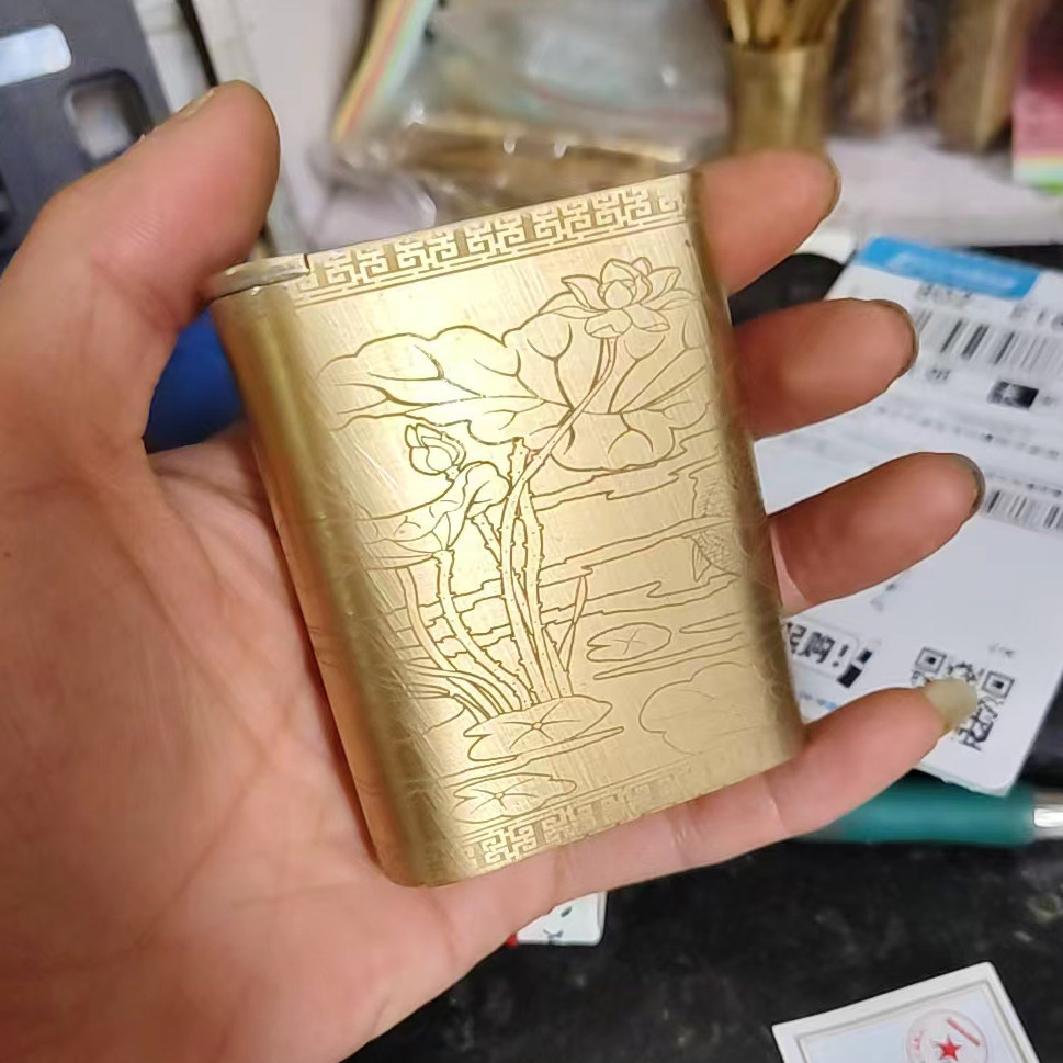 纯黄铜旱烟盒 高档烟丝盒旱烟茶叶盒复古便携雕刻字荷花年年有鱼