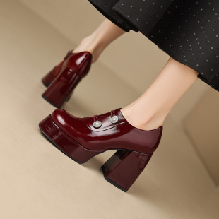红色10cm粗跟厚底超高跟系带单鞋2025新款时尚增高乐福鞋女小个子