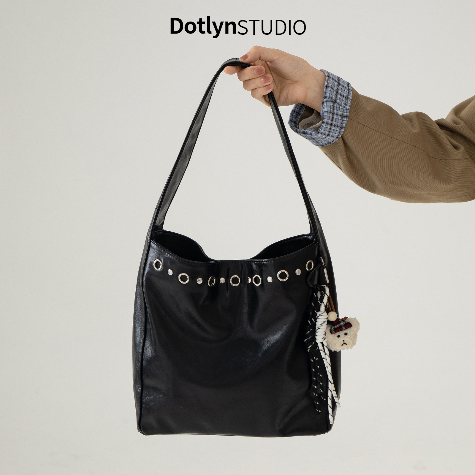 Dotlyn小众甜酷铆钉设计托特包女