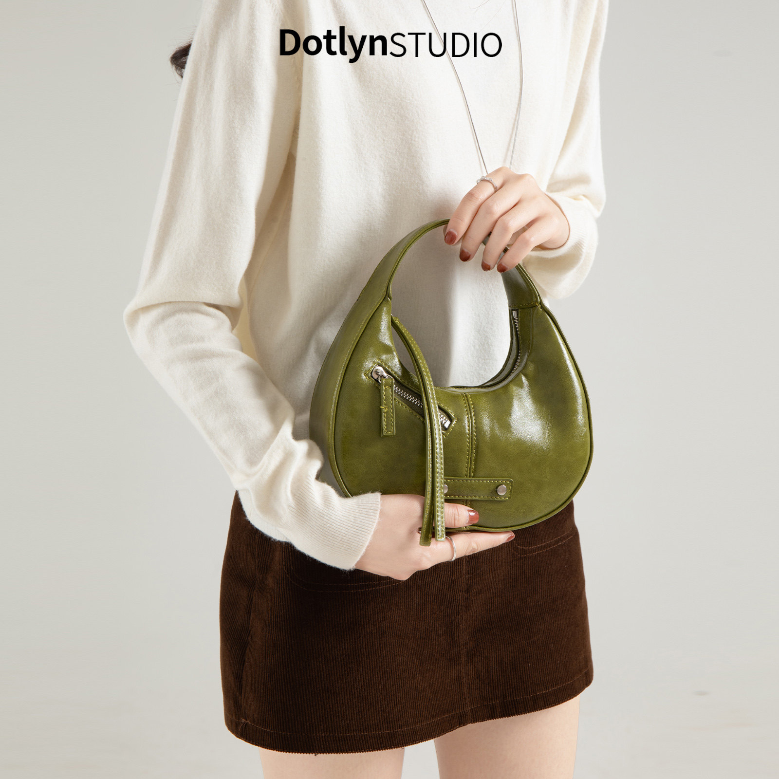 Dotlyn春季新款复古时尚潮流小拎包2026韩版精致百搭手提新月包女