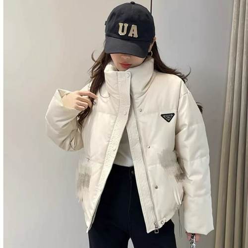 *三*角*标*金*标*加*厚 *YU*绒*服