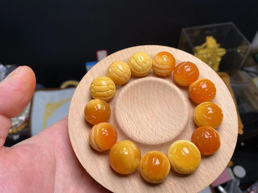 原矿精品缅黄富甲配珠14mm至16mm大小尺寸可联系客户