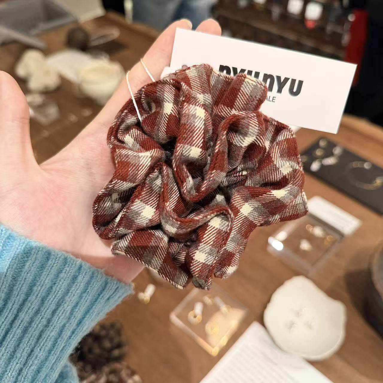 11.21韩国东大门nyunyu发饰褶皱花朵布艺格子大肠发圈