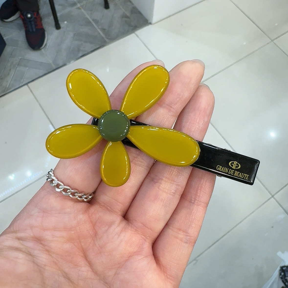 10.3韩国东大门AZ彩色可爱花朵鸭嘴夹