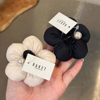 6.25韩国baket发饰珍珠空气棉花朵抓夹