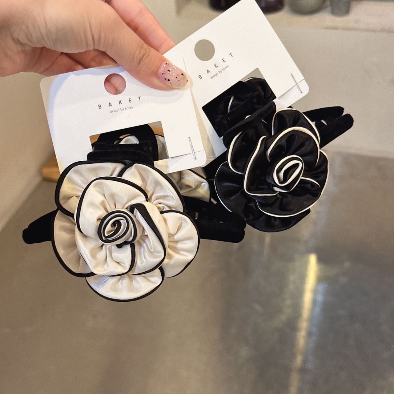 10.1韩国baket发饰立体多层山茶花抓夹