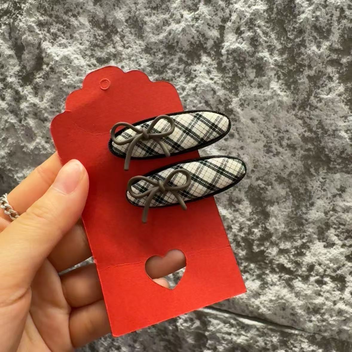 11.9韩国东大门Trois de LEI格子蝴蝶结可爱发夹鸭嘴夹