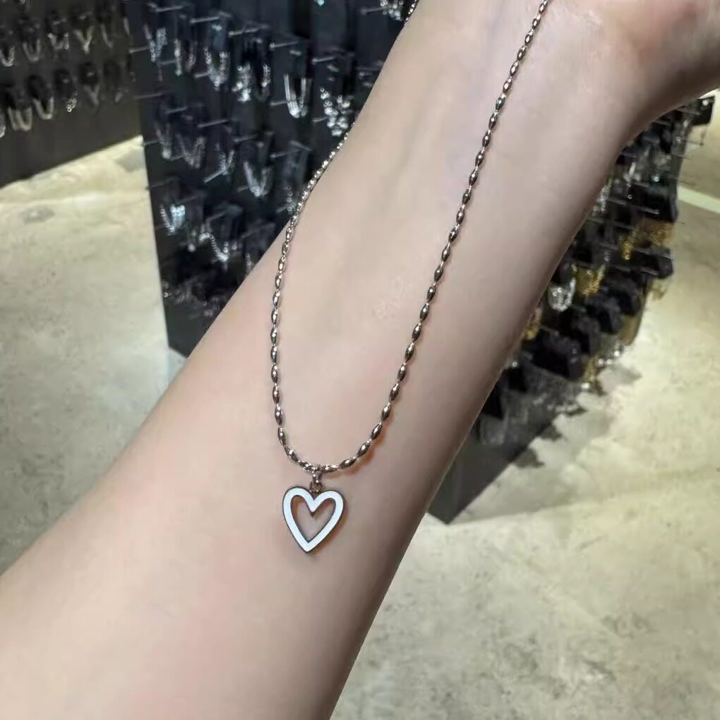 5.23韩国东大门nyunyu彩色爱心米粒珠项链