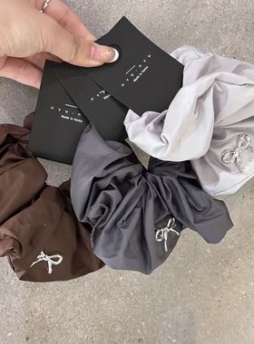 9.20韩国nyunyu发饰银色蝴蝶结高级感面料大肠发圈