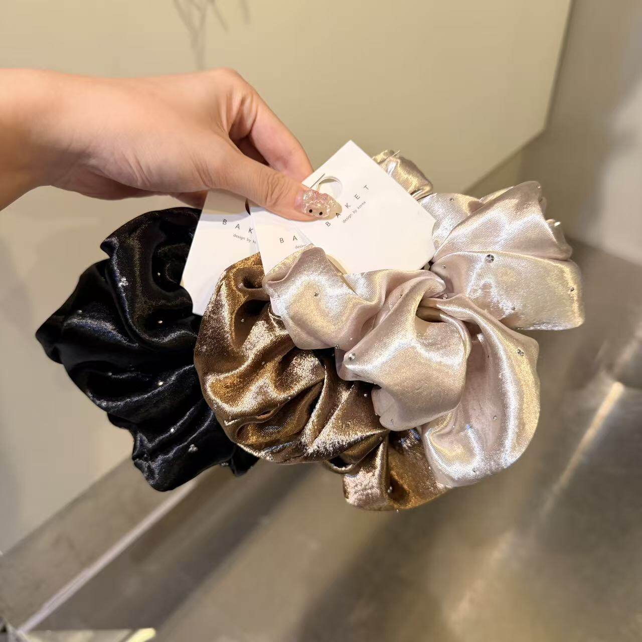 12.13韩国东大门baket发饰水钻满天星缎面大肠发圈