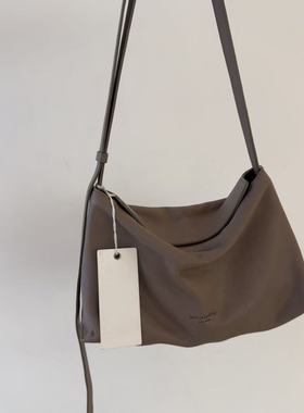 8.31韩国东大门bucksleather中号磁吸扣方盒子包斜挂单肩