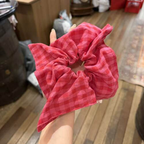 4.30韩国东大门Trois de LEI布艺樱桃红格纹网纱大肠发圈四角方巾