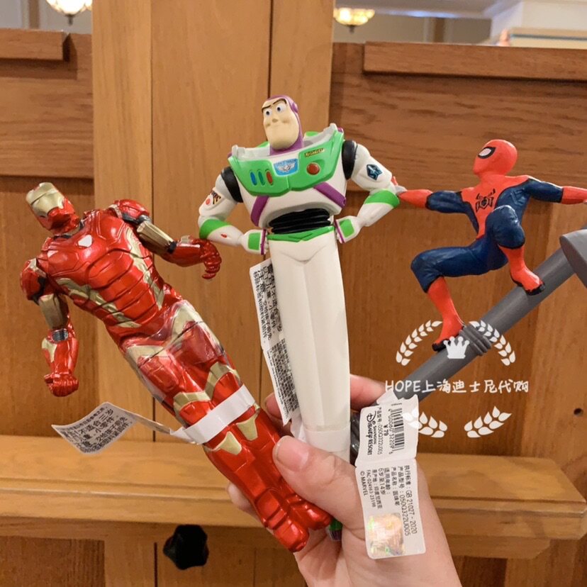 上海迪士尼代购钢铁侠蜘蛛侠爬电线杆巴斯光年圆珠笔可爱卡通文具