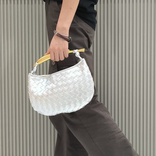 热销金属鲨鱼手柄编织包
