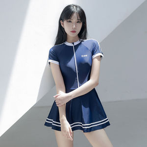 泳衣女夏2025新款学生运动连体
