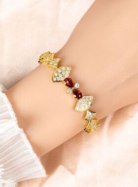 跨境锆石手链高端女小裙子首饰饰品优质百搭秋冬时尚通勤精致手饰