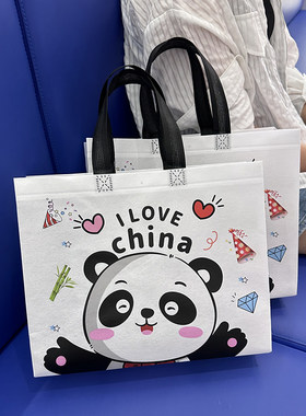 墙裂推荐的国潮熊猫手袋