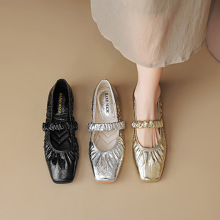 春秋新款40-42大号羊皮软底大牌平跟大码女鞋浅口方头脚宽胖单鞋