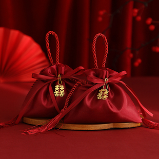 结婚喜糖盒子2026新款高级感婚礼订婚专用喜糖袋子糖果礼盒免折叠