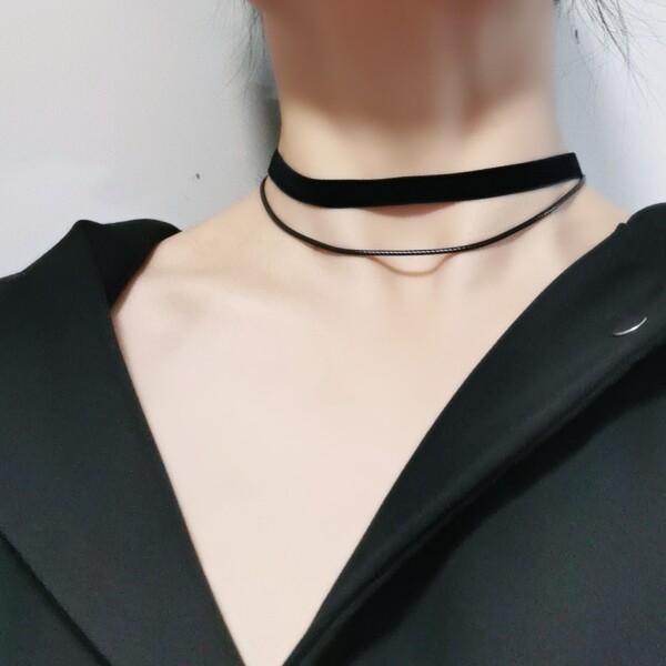 黑色脖颈带丝绒脖子饰品进口choker项圈女韩国简约短款经典锁骨链