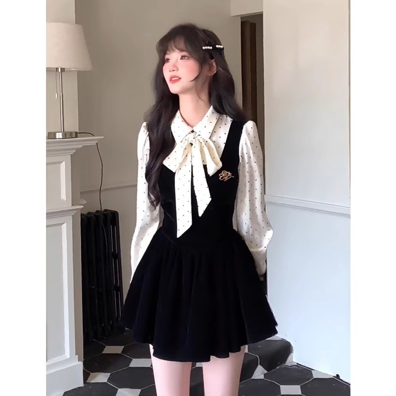 韩系富家千金蝴蝶结连衣裙感小香风穿搭波点假两件收腰小黑裙女装