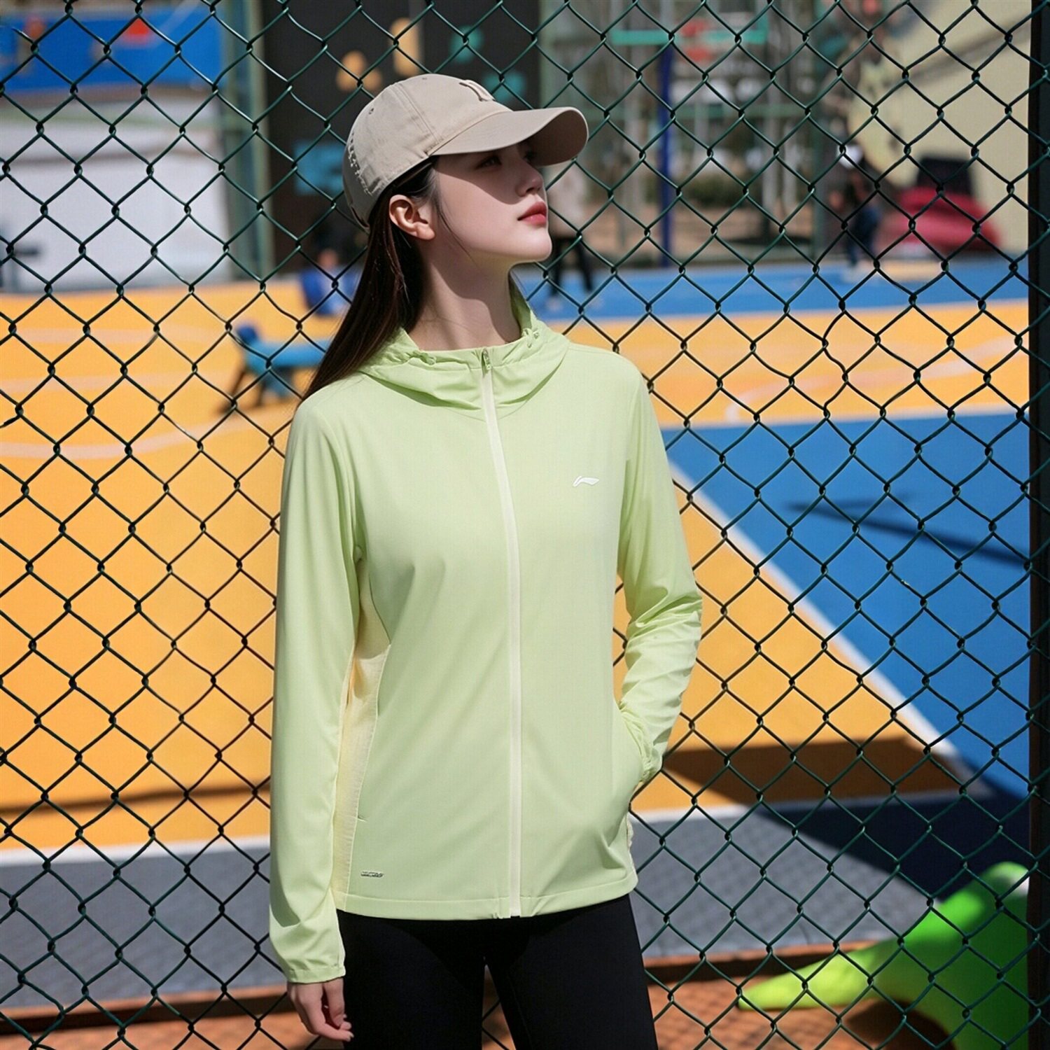 李宁风衣女2026夏季运动上衣弹力柔软轻盈透气冰感防晒衣AFDW454