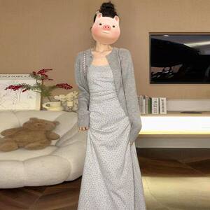 茶歇法式碎花吊带连衣裙子女夏季2026早春新款高级感海边度假长裙